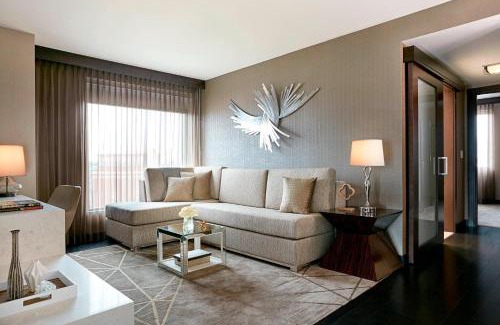 South Loop Hotel | JW Marriott Minneapolis Mall of America