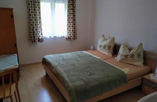 Mooswald Apartment | Kärnten Landhof in Alleinlage Nähe Millstättersee Ferienwohnung im ersten Stock