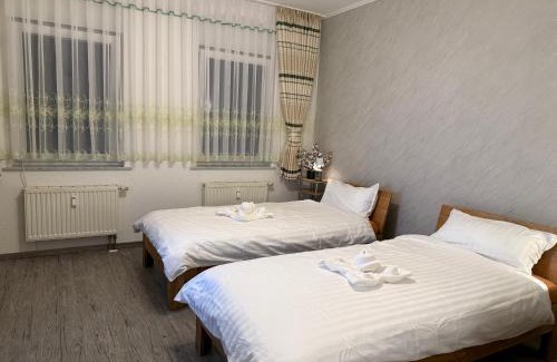 Altenburg Apartment | Käthe-Kollwitz-Straße 54, F2