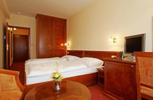 Brusno Hotel | Kúpele Brusno - Kúpeľný hotel Poľana