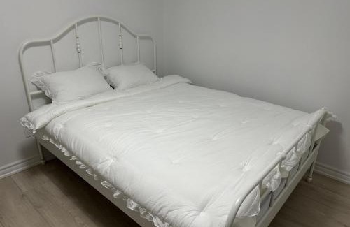 Niagara Falls Bed & Breakfast | K NIagara Hanin Minbak