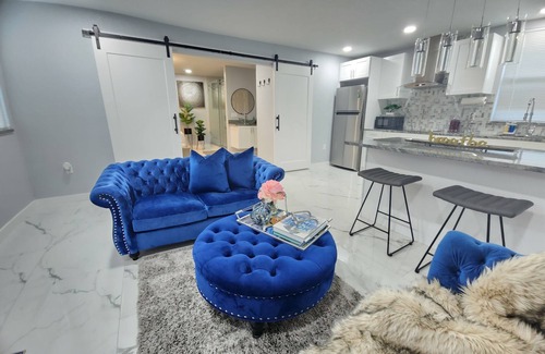 Orient Park House | K4 Mimi's Ste.