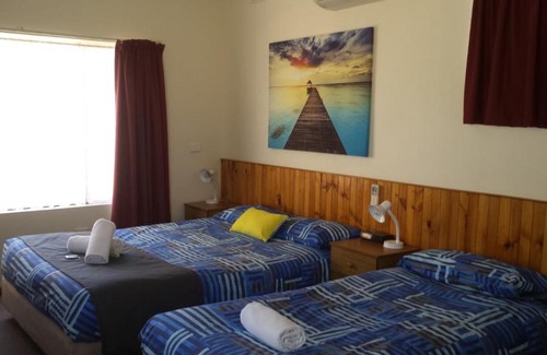 Wallaroo Mines Hotel | Kadina Village Motel
