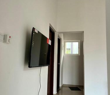 Polgasowita House | Kahathuduwa Golf Residence Luxury Family Home
