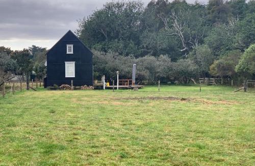 Papakura Bed & Breakfast | Kakariki Cottage