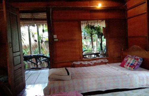 Puok Hotel | Kakrona Pouk Homestay