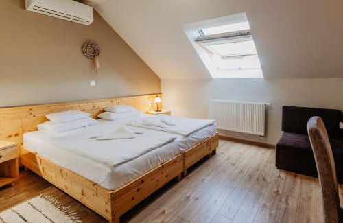 Band Bed & Breakfast | Kakukk Vendéglő Panzió