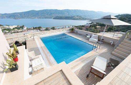 Poros Villa | Kalavria Luxury Suites, Afroditi Suite with magnificent sea view and private swimming pool.