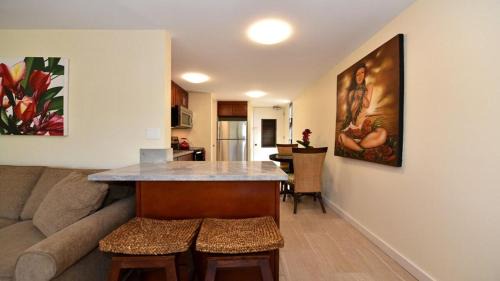 Honokowai Apartment | Kaleialoha 401 · KA 401 Spacious Studio w Mountain View Pool AC