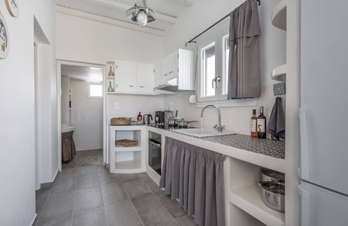Mandrakia House | Kalesma - Mandrakia House