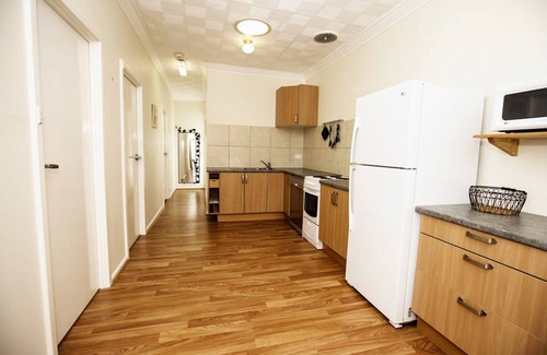 Somerville Hotel | Kalgoorlie Overland Motel
