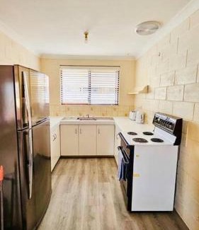 Victory Heights Apartment | Kalgoorlie, Unit 2, Golden Patch Retreat