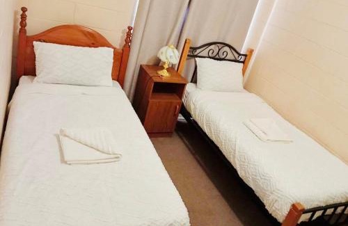 Victory Heights Apartment | Kalgoorlie, Unit 3, Paddy's Golden Patch