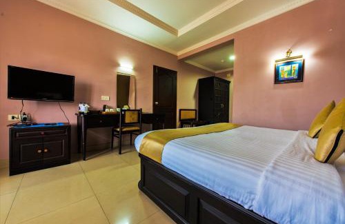 Irinjalakuda Hotel | Kallada Regency