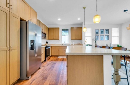 Makaha Valley Apartment | Kalo Homes ~ Coastal island haven