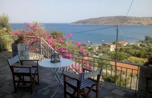 Karvelas Apartment | Kamares View