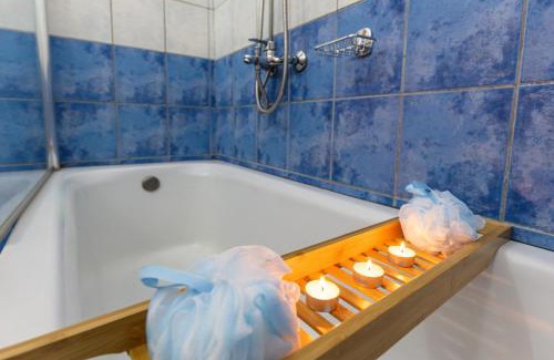 Katavolos Apartment | Kaminaki Villas by Tsiolis Family