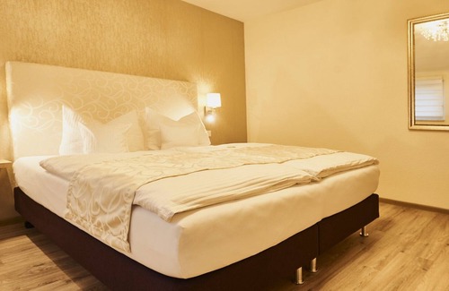 Bad Nauheim Apartment | Kampowski Apartments - Penthouse Suite - Temporary living *****