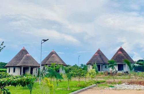Western Region Bed & Breakfast | Kamu-Eco Safari Resort