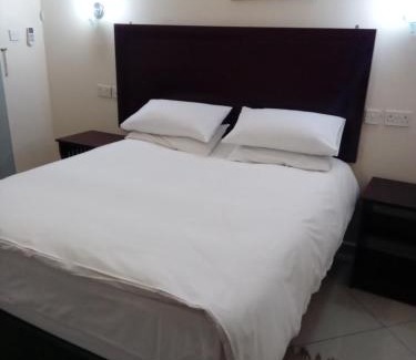 Palapye Bed & Breakfast | Kandjo's Bed and Breakfast
