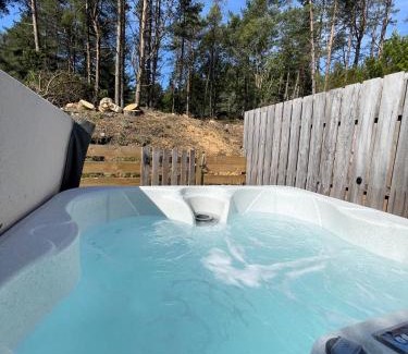 Blairgowrie Cabin | Kaoglen Apollo-Hot tub-Cairngorms-Pet friendly