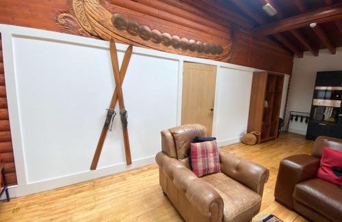 Blairgowrie Cabin | Kaoglen-GrandSuite-Hot Tub-Pitlochry-Dunkeld-Pet Friendly
