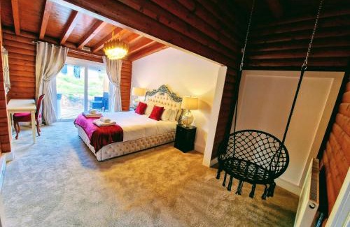 Blairgowrie Cabin | Kaoglen-Spruce-Hot Tub-Forrest Setting-Pet Friendly