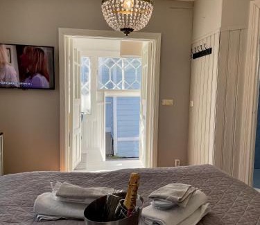 Naantali House | Kapteenin saunamökki