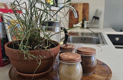 Solway House | Karamu- Spacious, quiet, and close to amenities