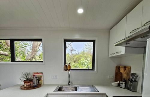 Solway House | Karamu- Spacious, quiet, and close to amenities