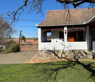 Holloko House | Karaván guest house