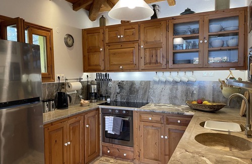 Koukounaries Villa | Karavotsakisma Studio & Villa accommodation with Pool.