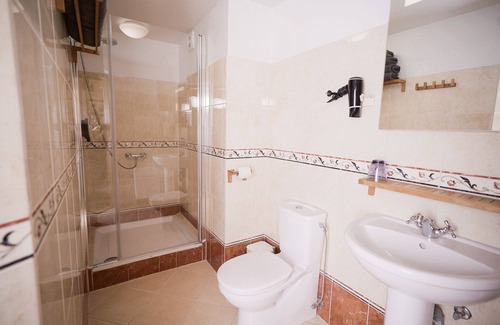 Bille Hotel | Karlamuiza Country Hotel