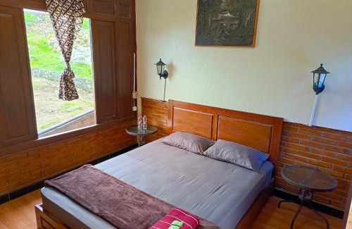 Wonosari Hotel | Karlie Inn