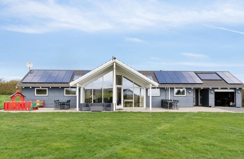 Ronde House | "Karoline" - 400m from the sea by Interhome