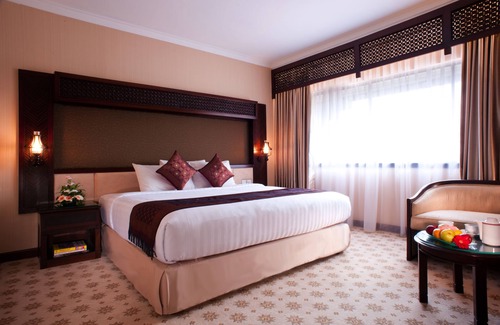 Senayan Hotel | Kartika Chandra