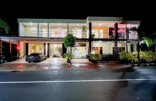 Pacitan Hotel | Kartika Hotel Syariah Pacitan Mitra RedDoorz