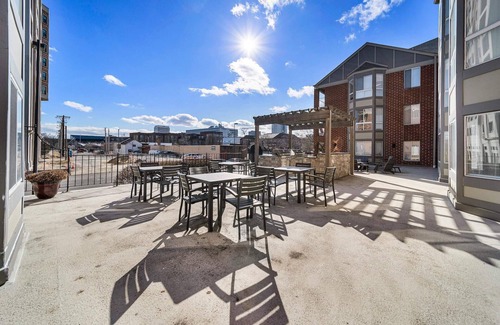 Northeast South Bend Apartment | Kasa | Inviting 2BD, Near Notre Dame | South Bend