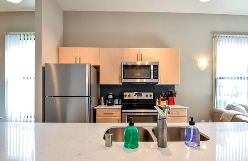 Legacy Park Apartment | Kasa | Modern 1BD + Gym Access | Plano