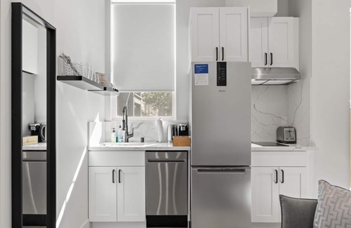 Pacific Heights Apartment | Kasa The Addison San Francisco