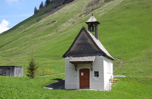 Fontanella Apartment | Kasermandl - Appartementhaus Rotwandblick