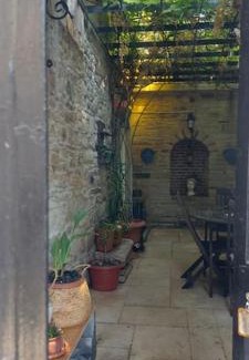 Foca House | KASTROAPOIKIA