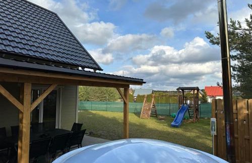 Sulecki Borek House | KASZUBY Oliwkowy domek Niesiołowice na Kaszubach Balia z Jacuzzi Jeziora lasy