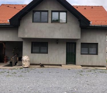 Lazarea House | Kata Vendégház