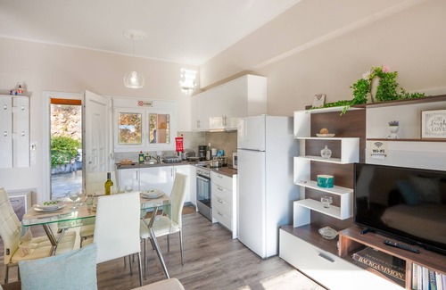 Gimari Apartment | Kati Sea View: Brand New! Amazing views, WiFi, Aircon
