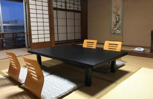 Tsubata Hotel | Katsuzakikan