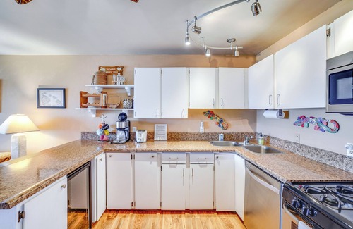 Ualapue Condo | Kaunakakai Condo w/Private Lanai & Ocean Views!