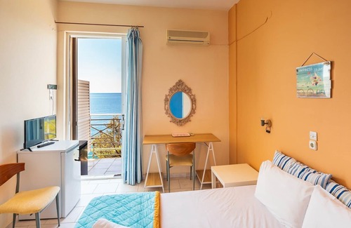 Kontos Hotel | Kavos Bay Seafront Hotel
