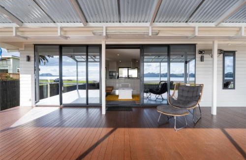 Kawakawa Bay House | Kawakawa Bay Beach Bliss - Auckland Holiday Home