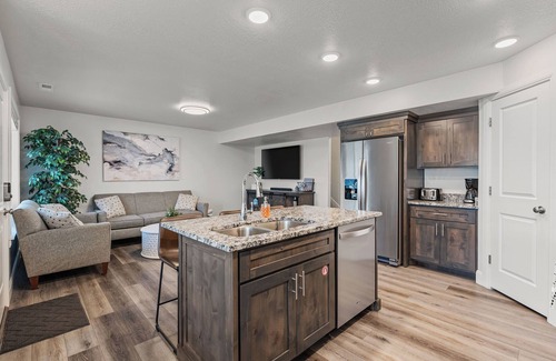 Garden City House | Kayaks, Theater, Arcade and Family Fun!